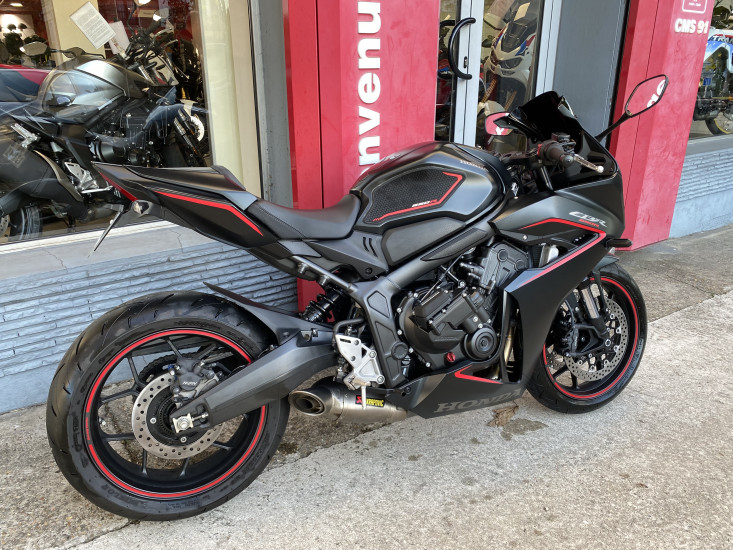 CBR 650 R E-CLUTCH AKRAPOVIC - CORBEIL-ESSONNES