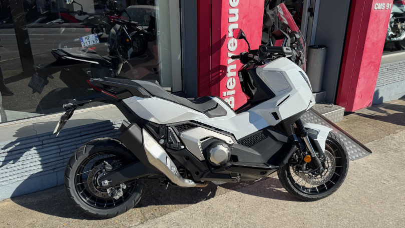 ADV 750 - CORBEIL-ESSONNES